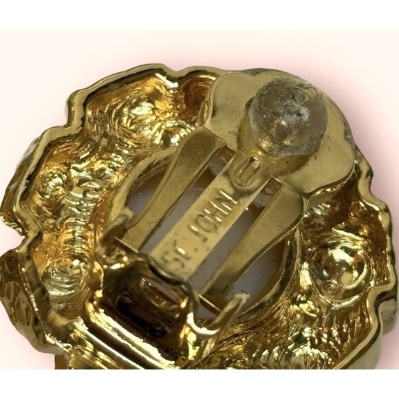 Vintage Signed ST. JOHN Gold Tone Faux Pearl Clip On Earrings Classic Designer - Picture 7 of 7